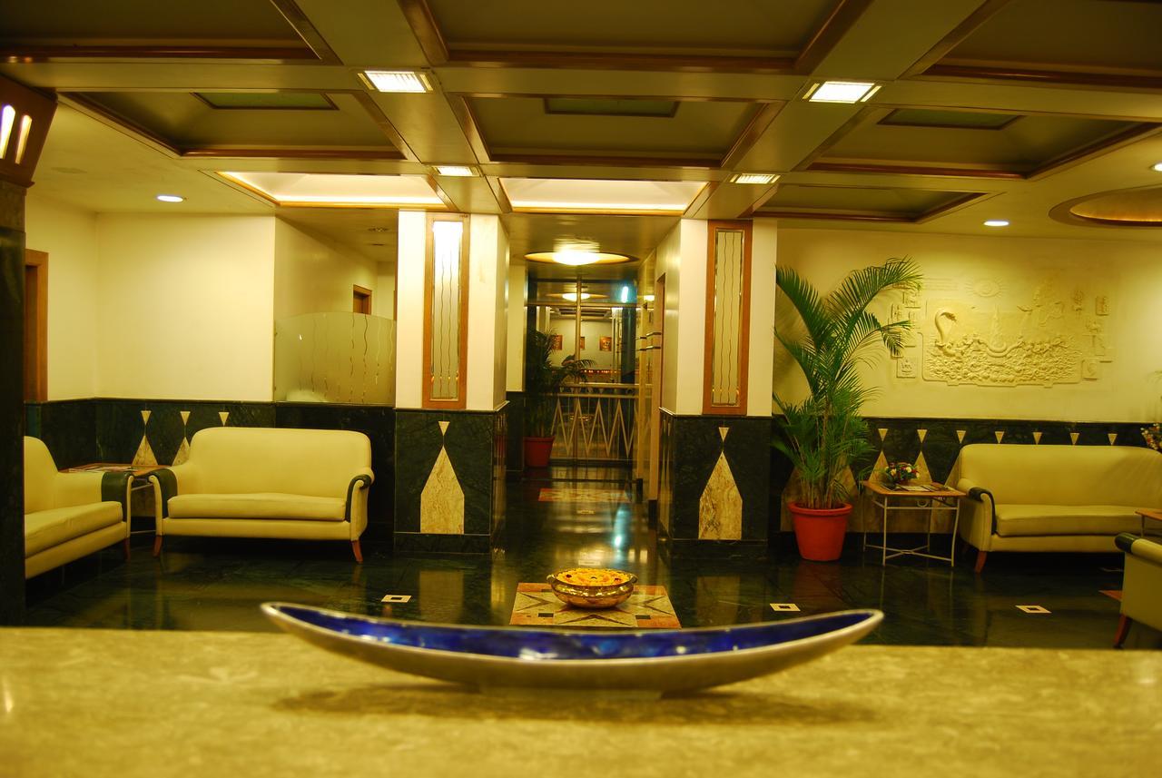 The Adarsh Hotel Lonavala Exterior photo